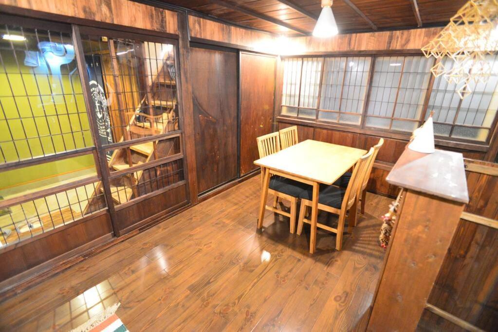 佐渡 ビーチまで0分 1客のみ オーシャンビュー Beach Side House ウッドデッキ Sado Εξωτερικό φωτογραφία